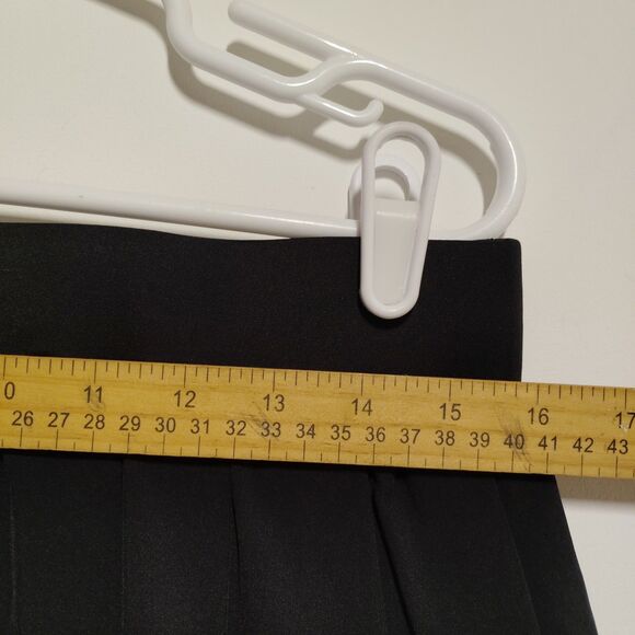 Halara Breezeful High Waisted Pleated 2-in-1 Pocket Adjustable Buckle Skirt L - Picture 6 of 7